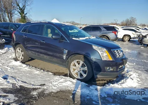 2015 Cadillac Srx Performance Collection z USA, uszkodzony, nr VIN 3GYFNCE35FS612156